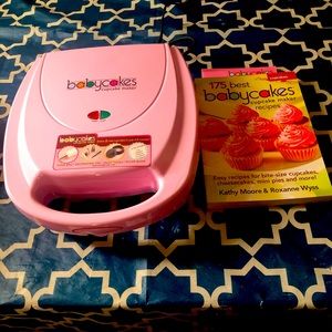 Babycakes Pink Cupcake Maker with recipe book